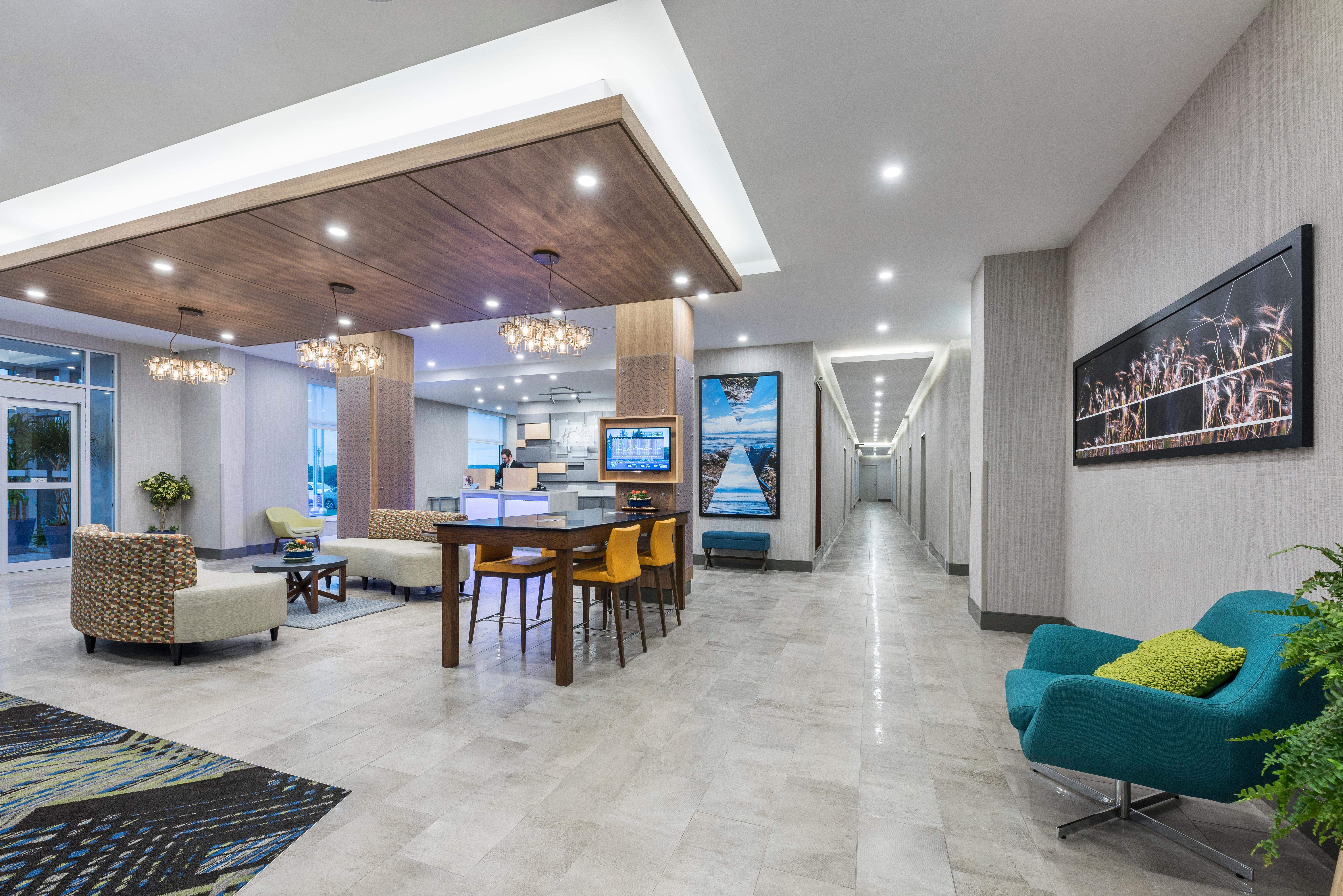 Holiday Inn Express & Suites Moncton By Ihg Exteriör bild