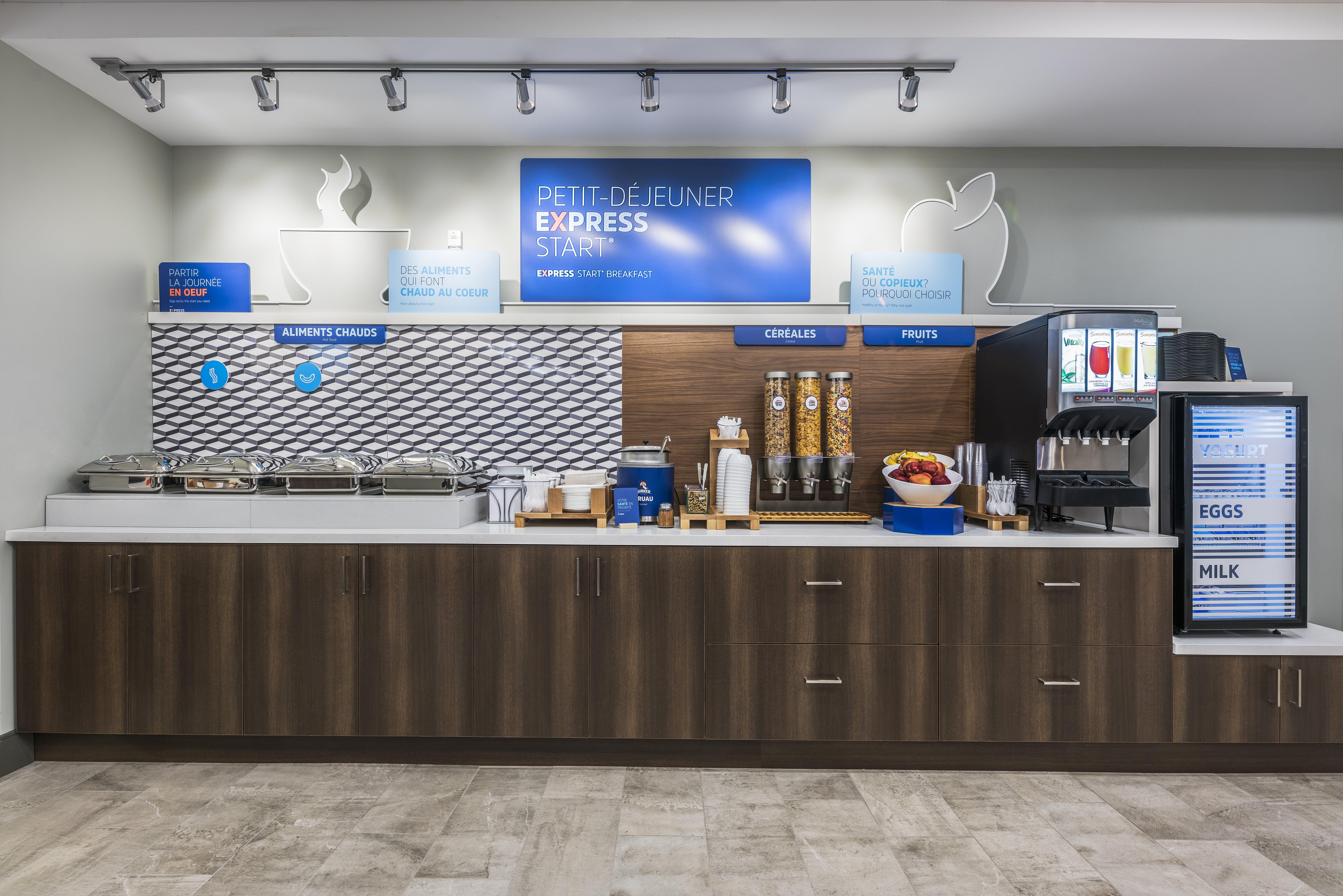 Holiday Inn Express & Suites Moncton By Ihg Exteriör bild